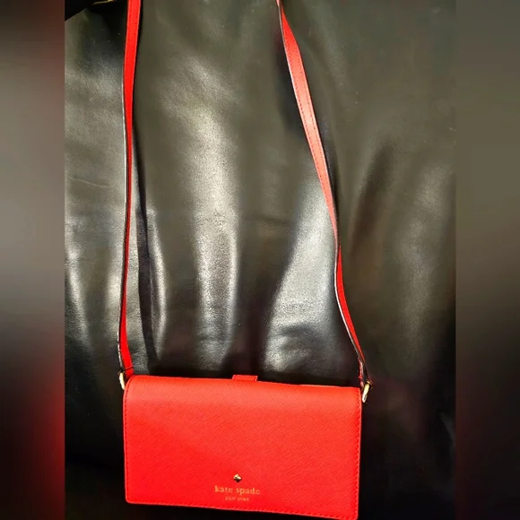 Kate Spade Crossbody Red Saffiano Leather NWOT - Picture 2 of 15